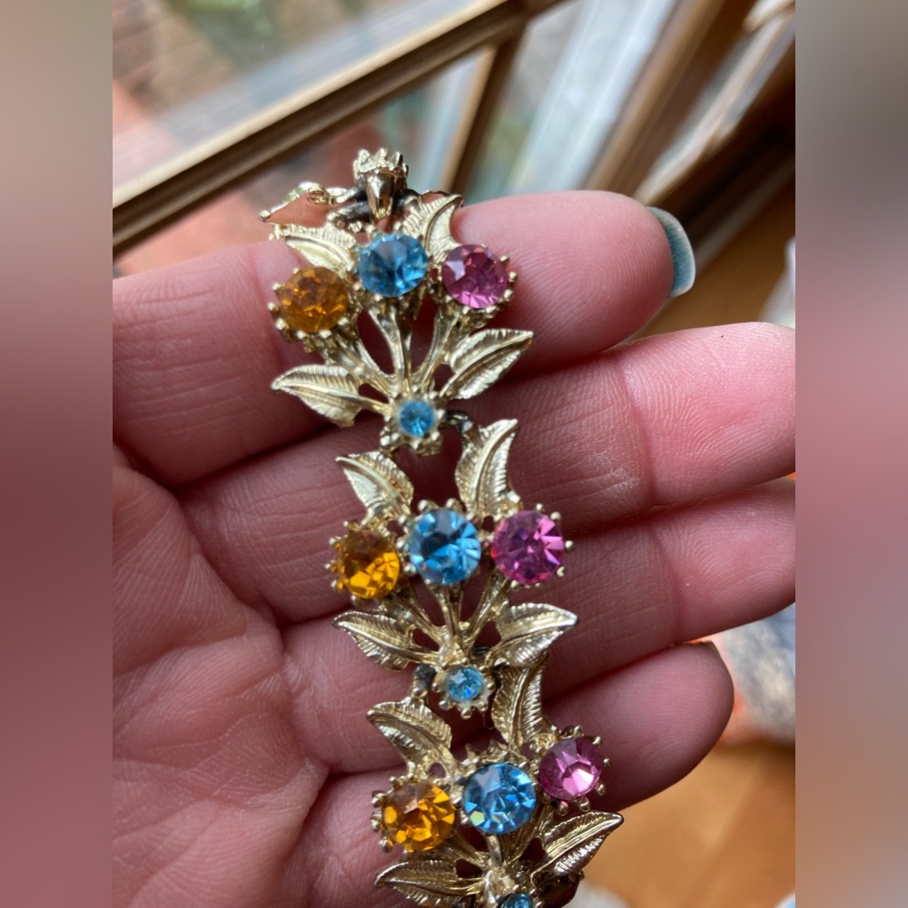 Vintage Pastel Rhinestone Gold-tone Bracelet 8” PINK BLUE YELLOW GORGEOUS - Picture 12 of 13
